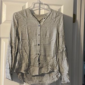 Madewell black and white button top